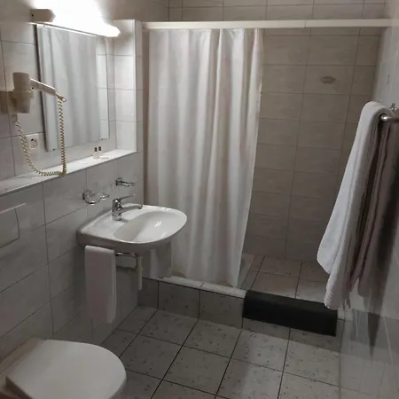 Motelina Hotell 3*